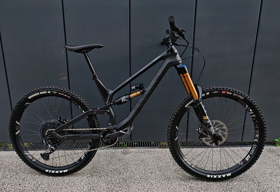 Canyon TORQUE CF KASHIMA, foto 1