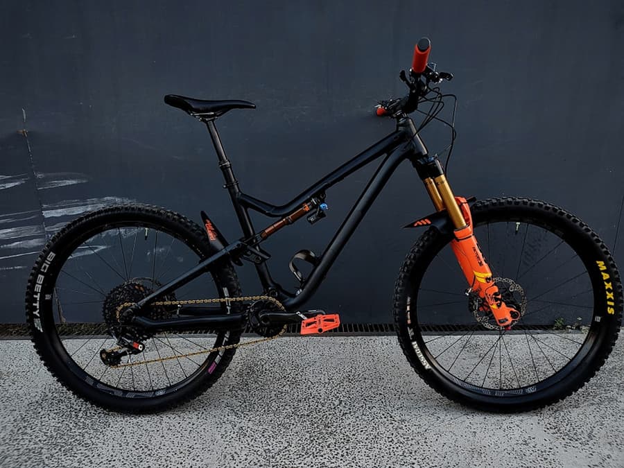 Commencal META V4.2 KASHIMA, foto 1