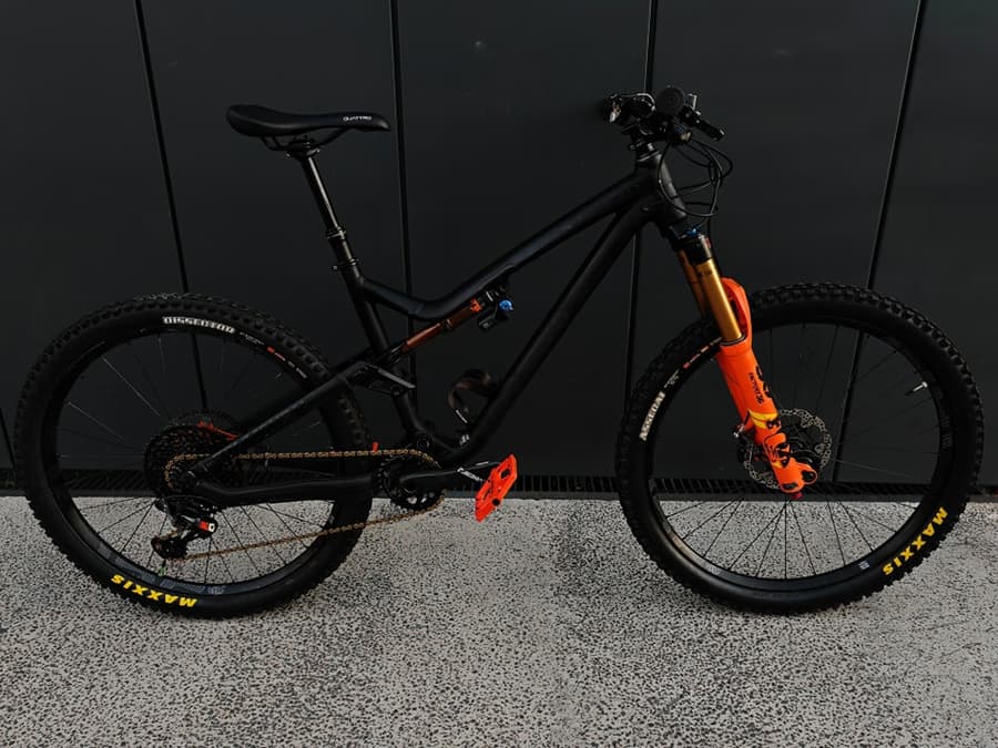 Commencal META V4.2 KASHIMA, foto 1