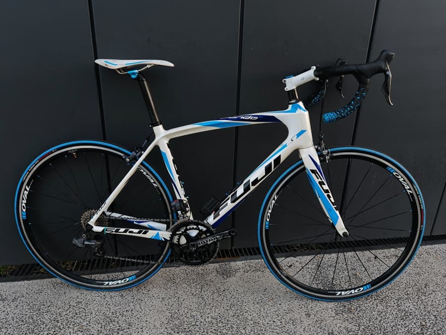Fuji Granfondo FullCarbon Carbon, foto 1