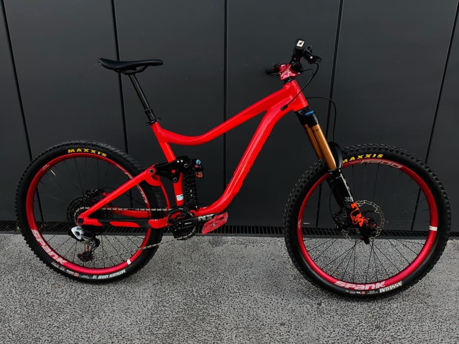 Giant REIGN SX SUPER EQUIPPED Tuned, foto 1
