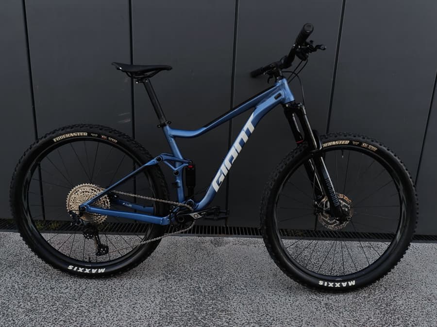 Giant STANCE ALLOY ROCKSHOX 35, foto 1