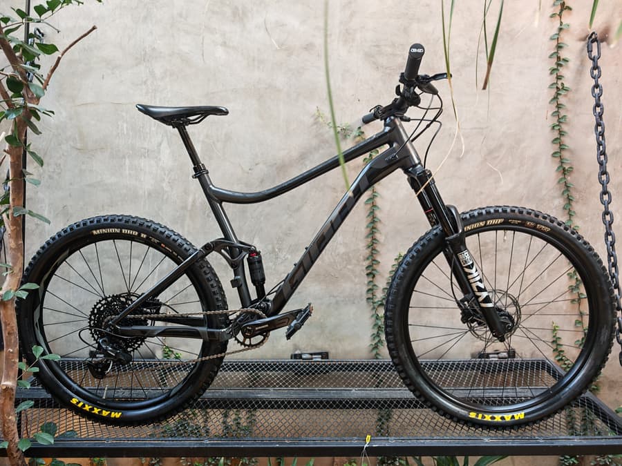 Giant STANCE ROCKSHOX LYRIK, foto 1
