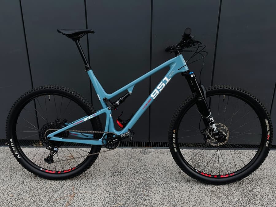 Intense 951 XC SERIES FULL CARBON, foto 1
