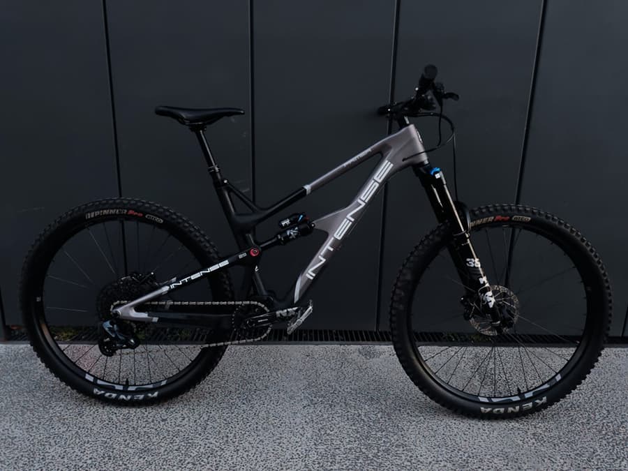 Intense PRIMER CARBON AXS, foto 1