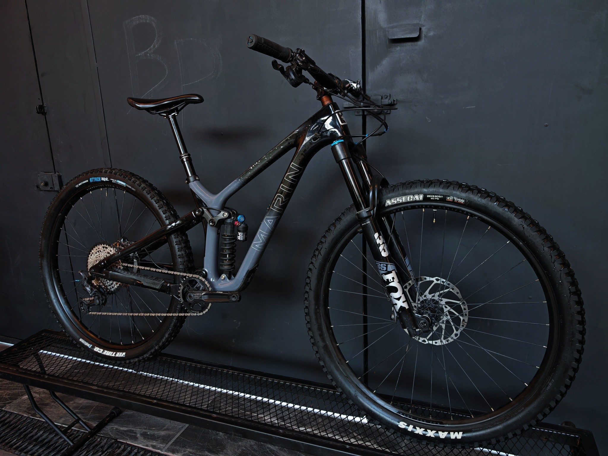 Marin RIFTZONE XR CARBÓN KIT FOX, foto 2