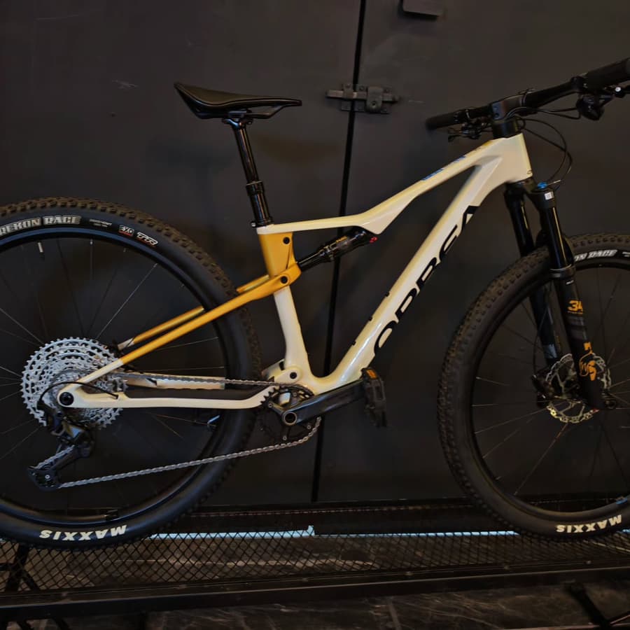 Orbea OIZ M10 Nueva Carbon KIT FOX, foto 1