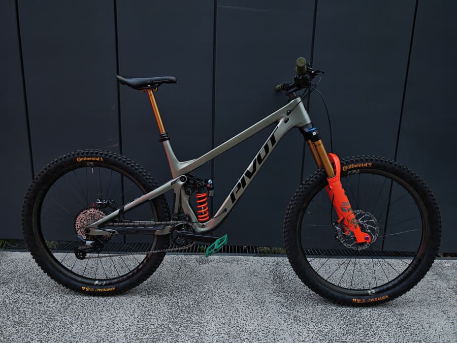 Pivot FIREBIRD 2024 FULL CARBON, foto 1