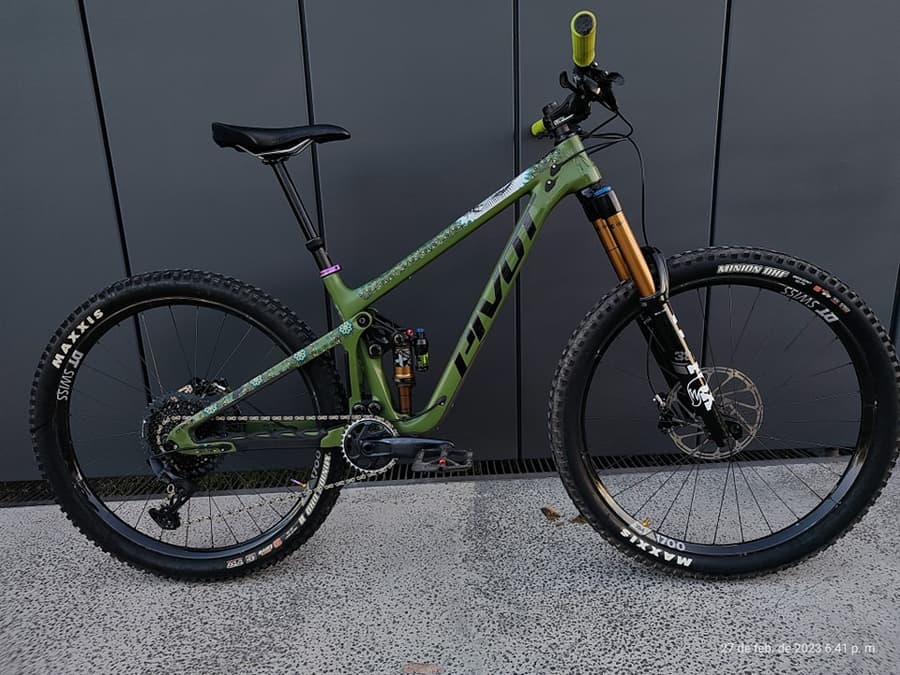 Pivot SWITCHBLADE 2022 CARBON, foto 1