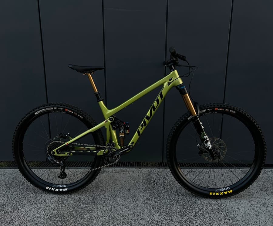 Pivot SWITCHBLADE PRO XX1 AXS FULL CARBON, foto 1