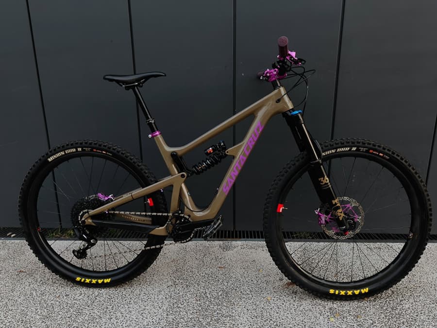 Santa Cruz HIGHTOWER LT C FULL CARBON, foto 1