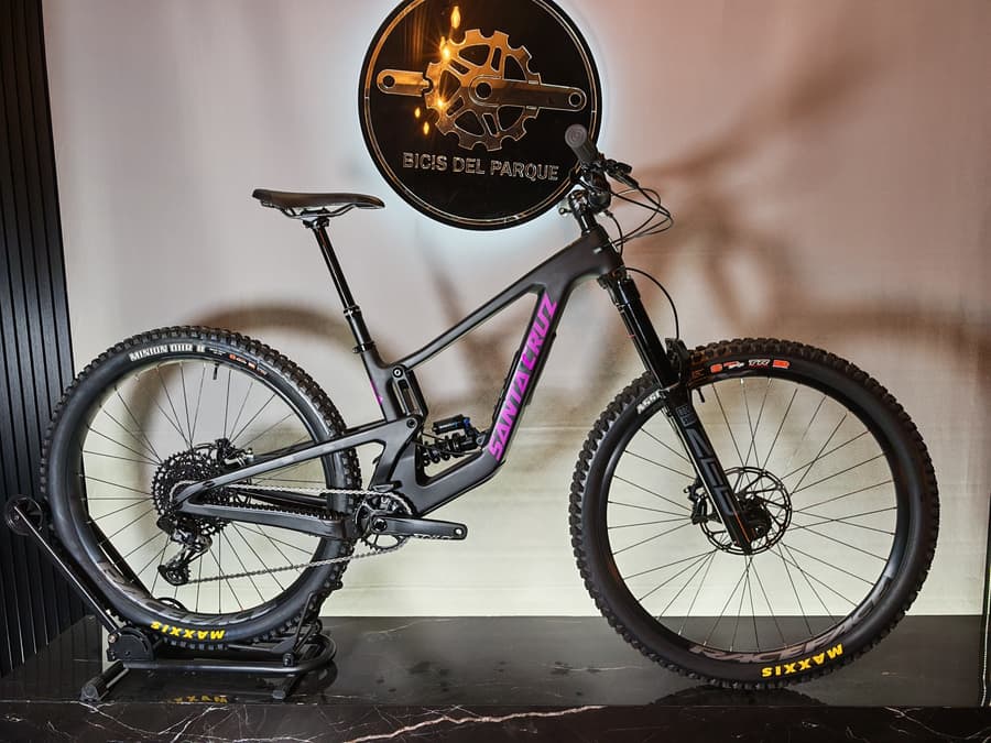 Santa Cruz MEGATOWER C 2026 KIT ROCKSHOX, foto 1