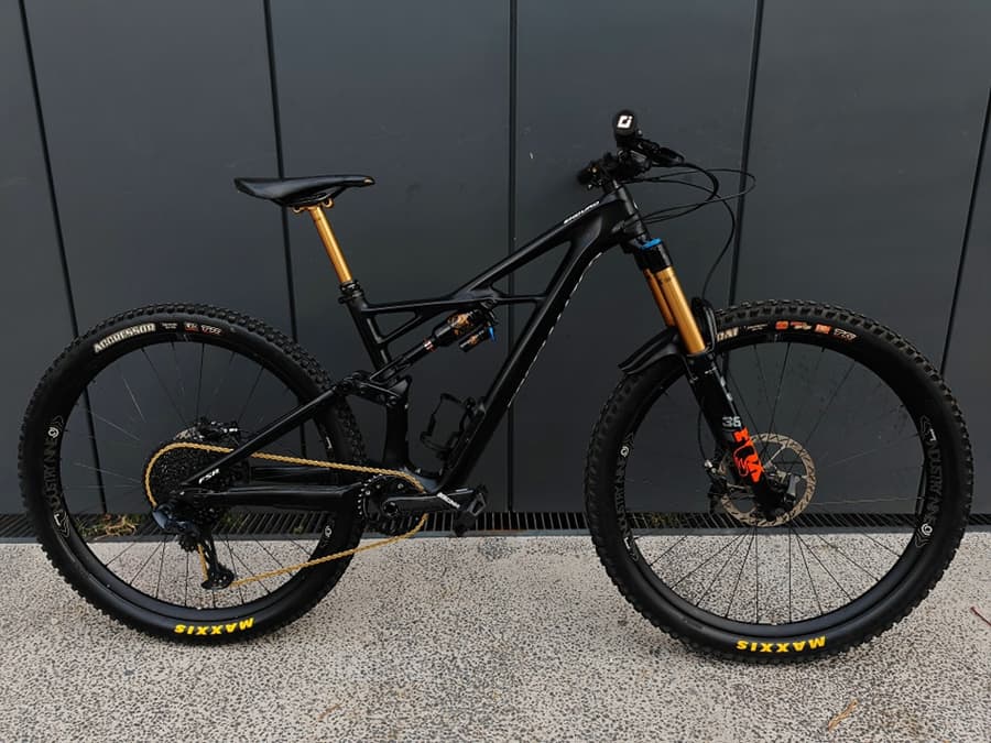 Specialized ENDURO EXPERT CARBON, foto 1