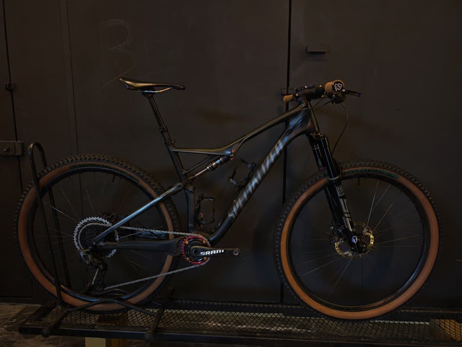 Specialized ÉPIC BRAIN FULL CARBON, foto 1