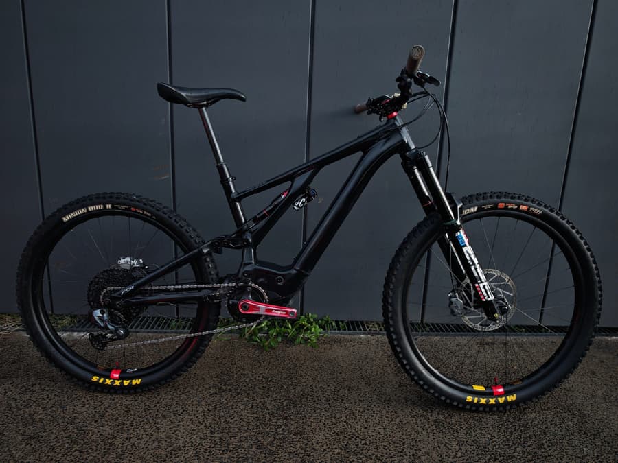 Specialized KENEVO EXPERT, foto 1