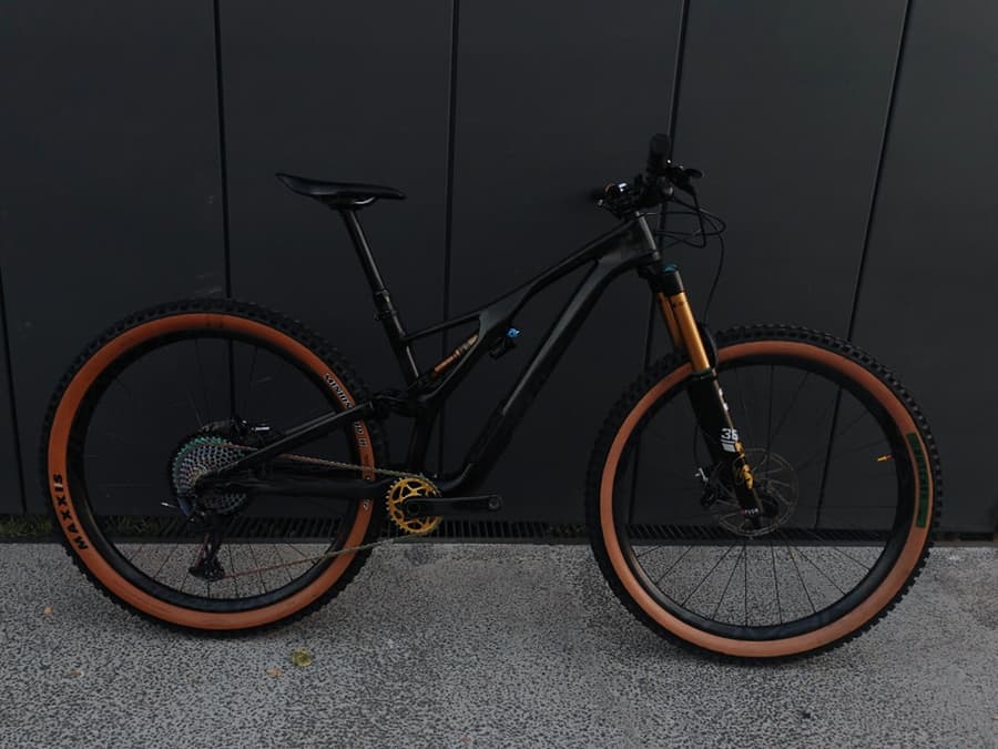 Specialized S-Works STUMPJUMPER KASHIMA, foto 1
