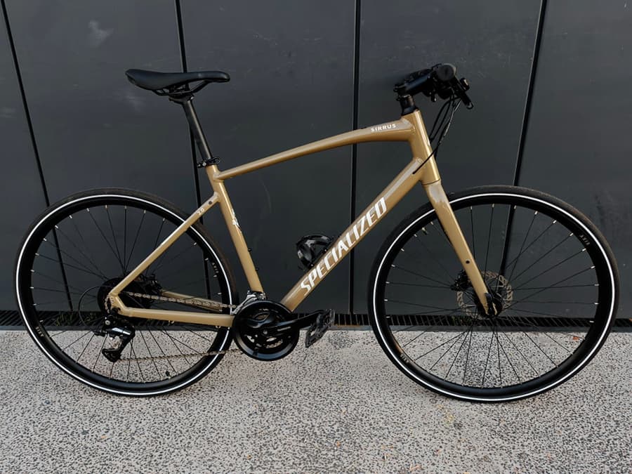 Specialized SIRRUS 2.0 2024 Gravel/Urbana, foto 1