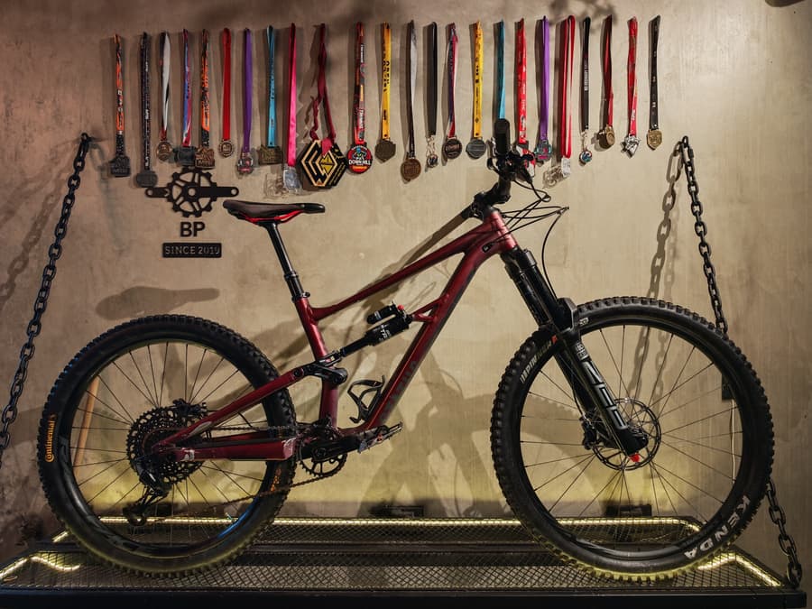 Specialized STATUS 160 / 2022, foto 1
