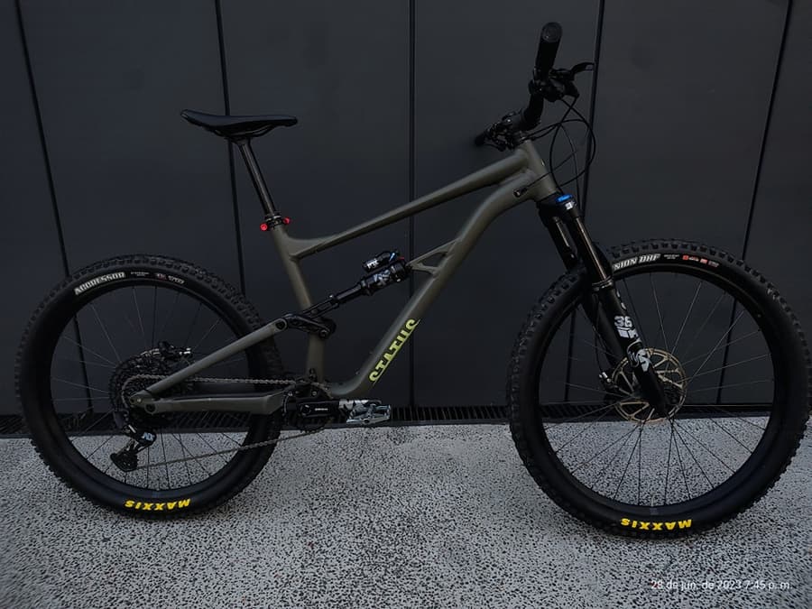 Specialized STATUS 160 / 2022, foto 1