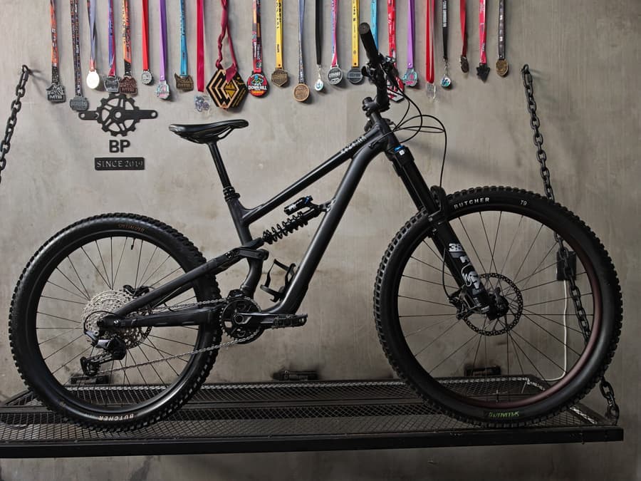 Specialized STATUS 170 2025 KIT FOX, foto 1
