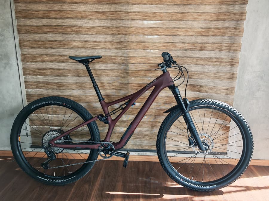 Specialized STUMPJUMPER CARBÓN Remote Lock, foto 1