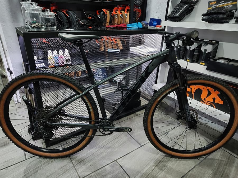 Trek XCALIBER 8 2022, foto 1