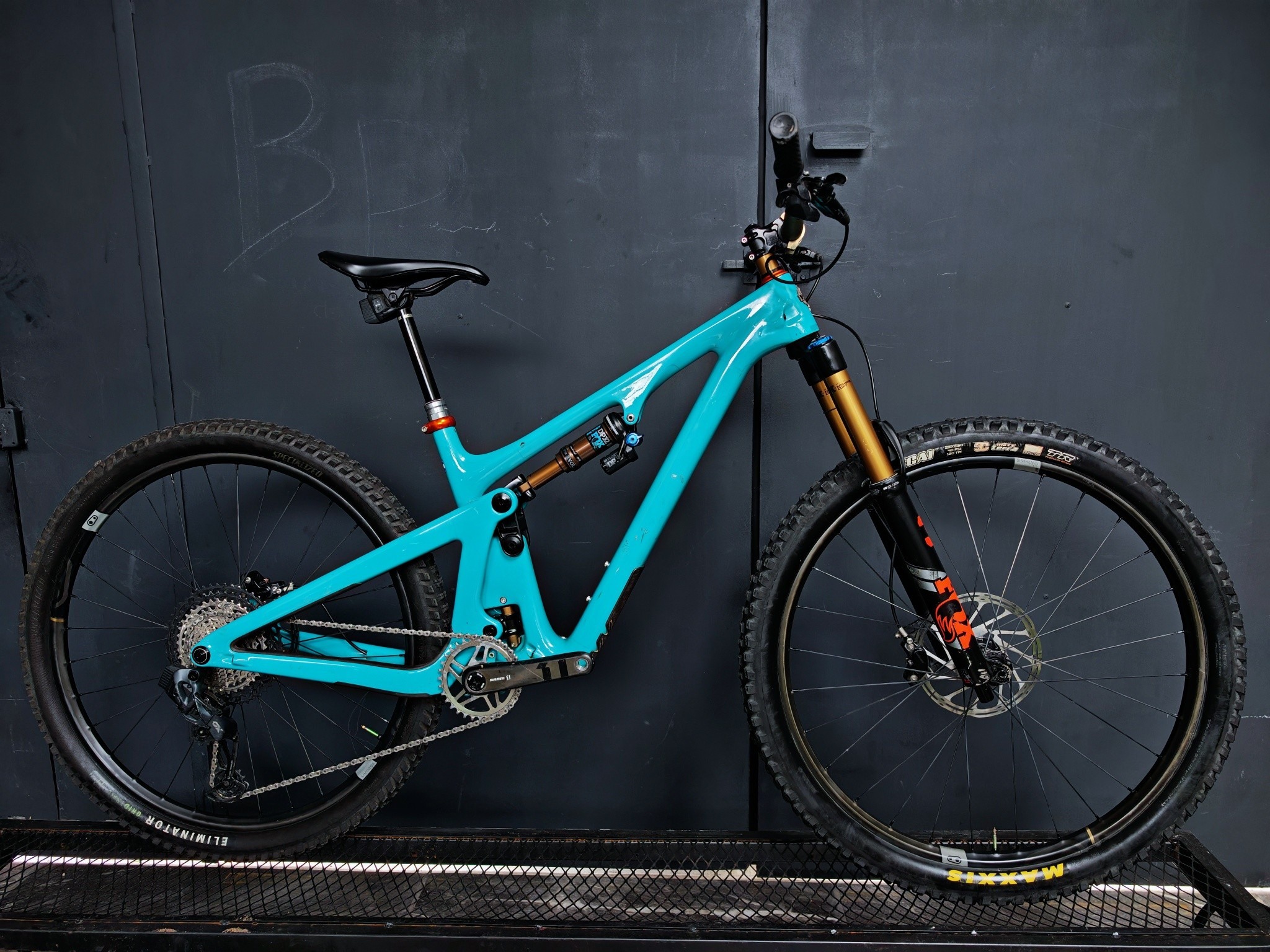 Yeti SB130 TURQ CARBÓN, foto 1