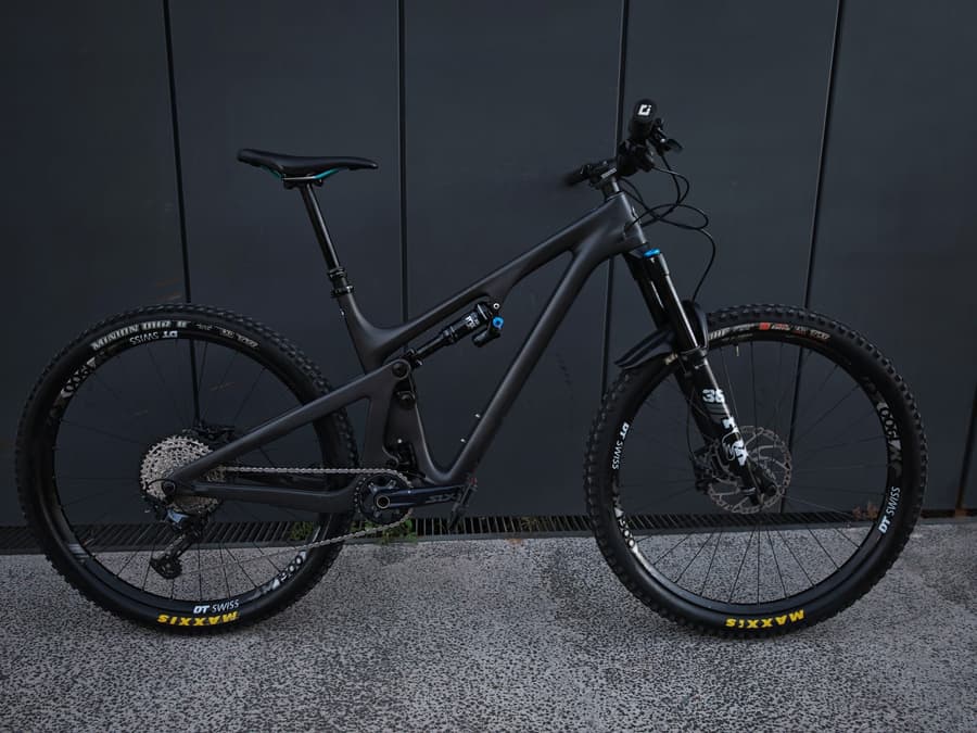 Yeti SB130 TURQ FULL CARBON, foto 1