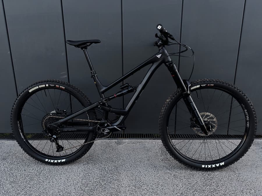 YT CAPRA 2024 KIT FOX, foto 1