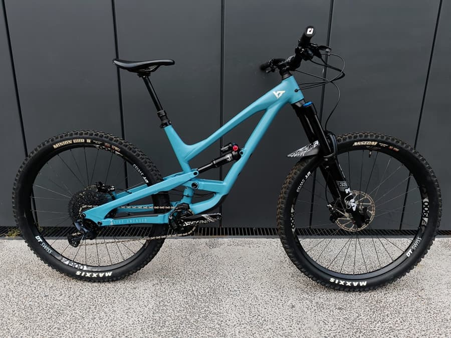 YT CAPRA AL 2022 / FOX Equipped, foto 1