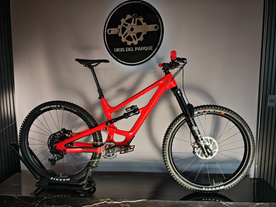 YT CAPRA CORE 3, foto 1