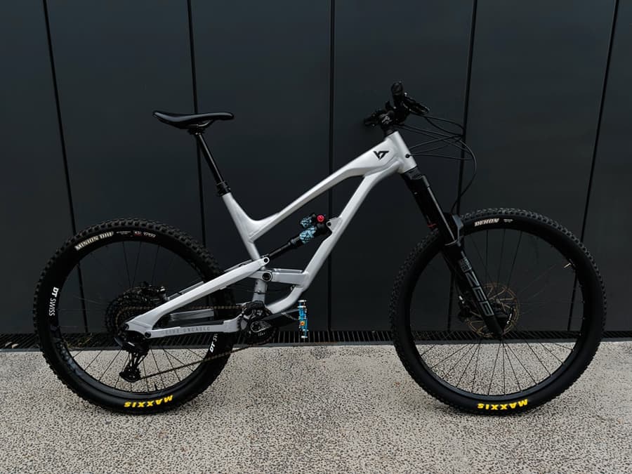 YT CAPRA MX Aluminio 2022, foto 1