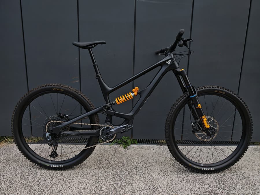 YT CAPRA UNCAGED AXS 2024, foto 1