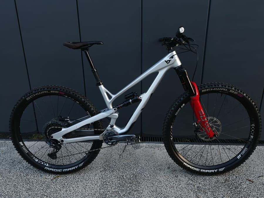 YT JEFFSY CORE 3 2023 CARBÓN, foto 1