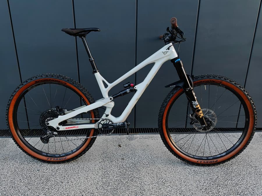 YT JEFFSY FULL CARBON, foto 1